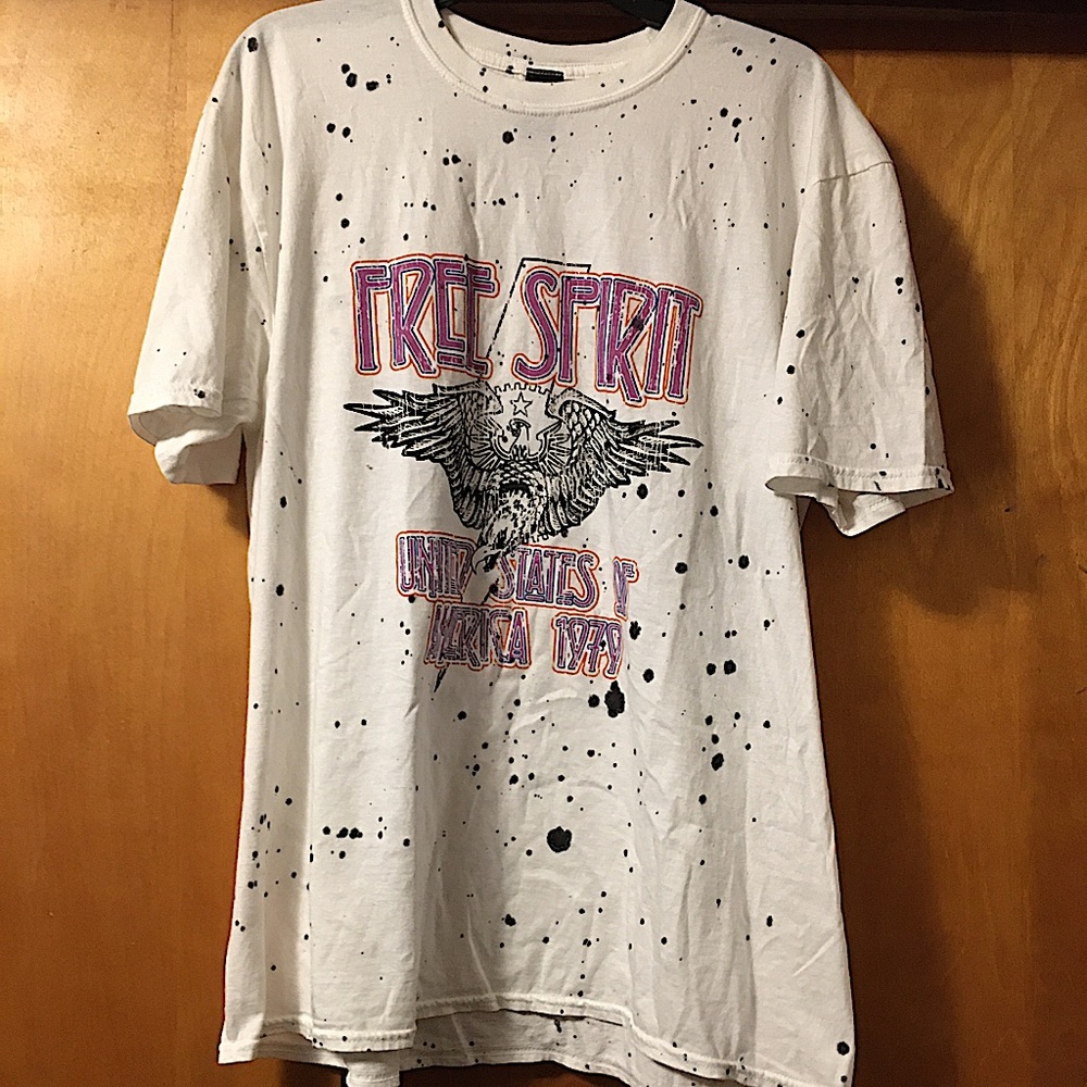 Western Boutique ‘Free Spirit’ Splattered Graphic T shirt